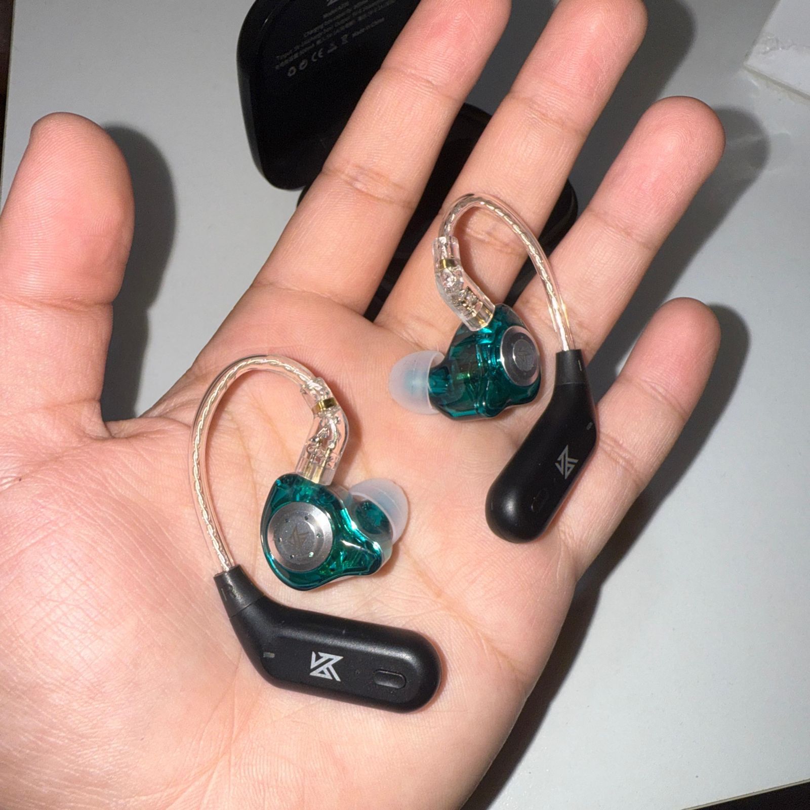 HEADPHONES AND BLUETOOTH MODULE (KZ AZ09 AND EDX PRO)