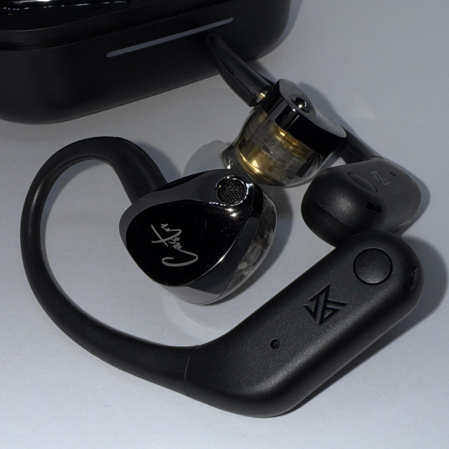 AUDÍFONOS Y MÓDULO BLUETOOTH (KZ AE01 PRO  Y CASTOR BASS EDITION)