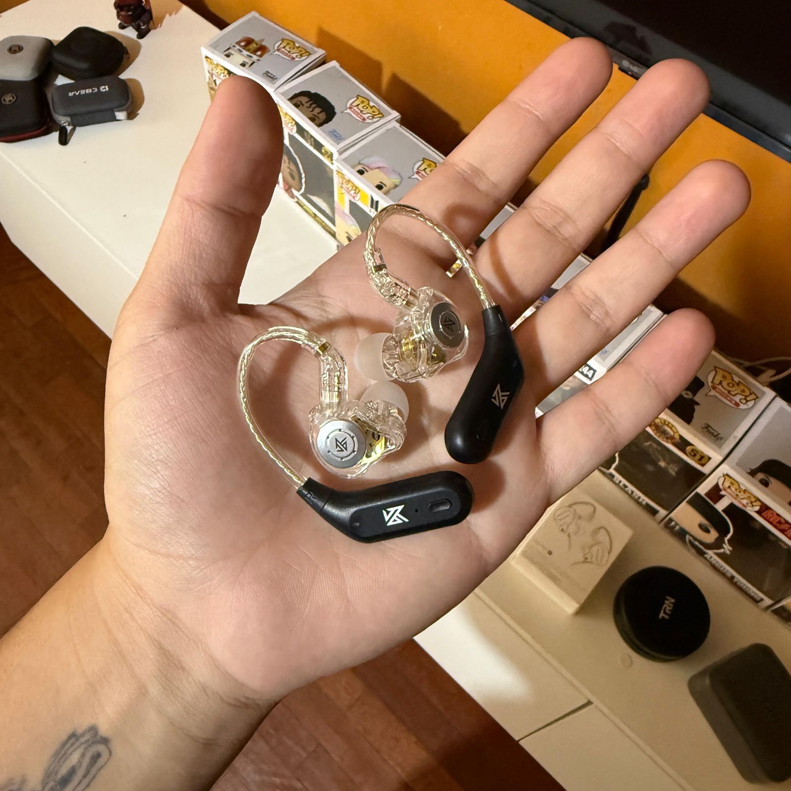 HEADPHONES AND BLUETOOTH MODULE (KZ AZ09 AND EDX PRO)