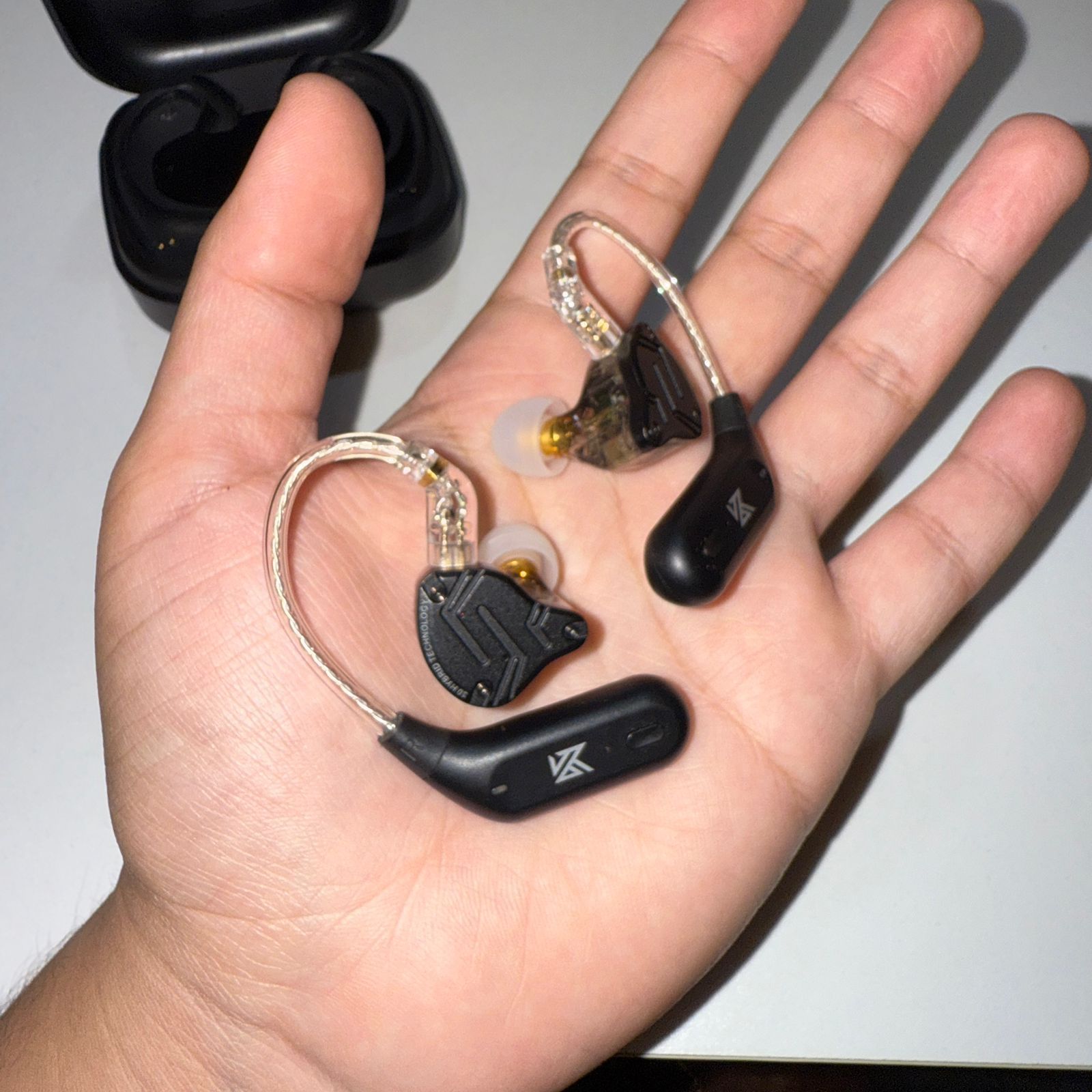 HEADPHONES AND BLUETOOTH MODULE (KZ AZ09 AND ZS10 PRO X)